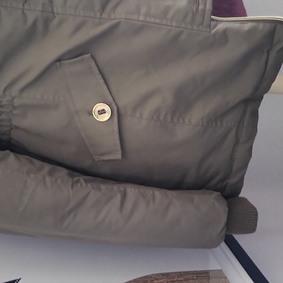 MICHAEL Michael Kors Olive Puffer Coat with Faux Fur Hood - Picture 5 of 9